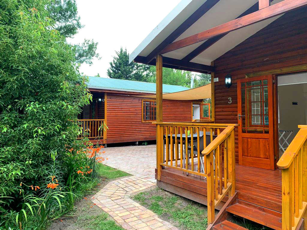 Otter Trail Cottage setting